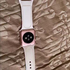 Apple Watch series 1.      38MM